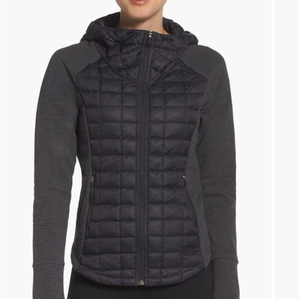 The North Face Women's Endeavor Thermoball Jacket XS